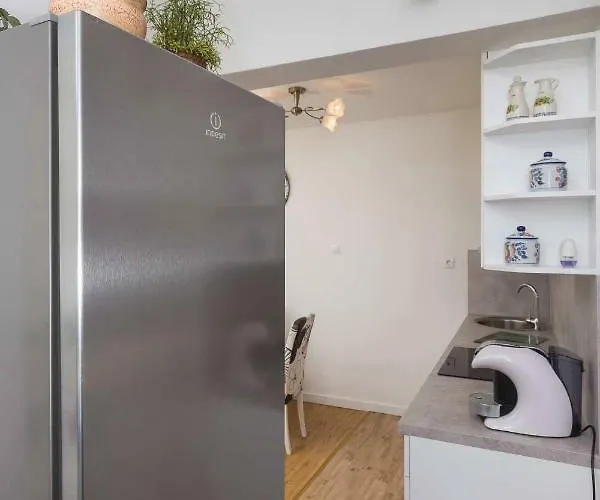 White Rose Апартаменты *